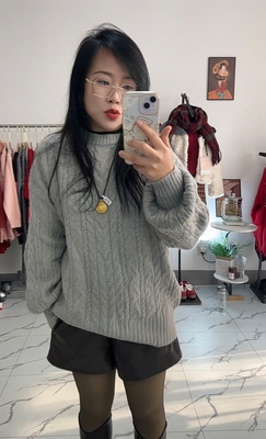 灰色麻花圆领毛衣女秋冬2025新款爆款中长款毛衣裙慵懒风宽松上衣