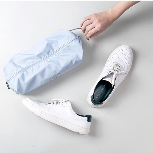 做工精细，可收纳43码以下运动鞋