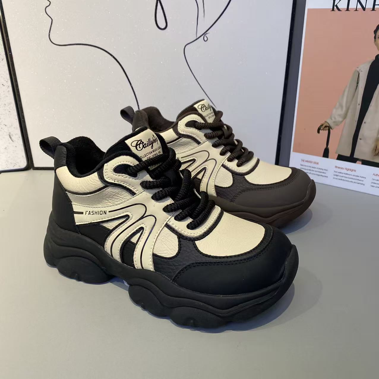 2025冬季新款女款真皮加棉保暖高帮休闲鞋时尚百搭舒适防滑女鞋