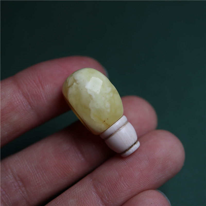 包老精品天然原矿西藏老蜜蜡三通接头文玩配珠藏式钥匙孔老蜡佛头