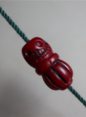 精工西藏特色手工红色料器骷髅散珠九股杵红料配珠佛珠背云吊坠