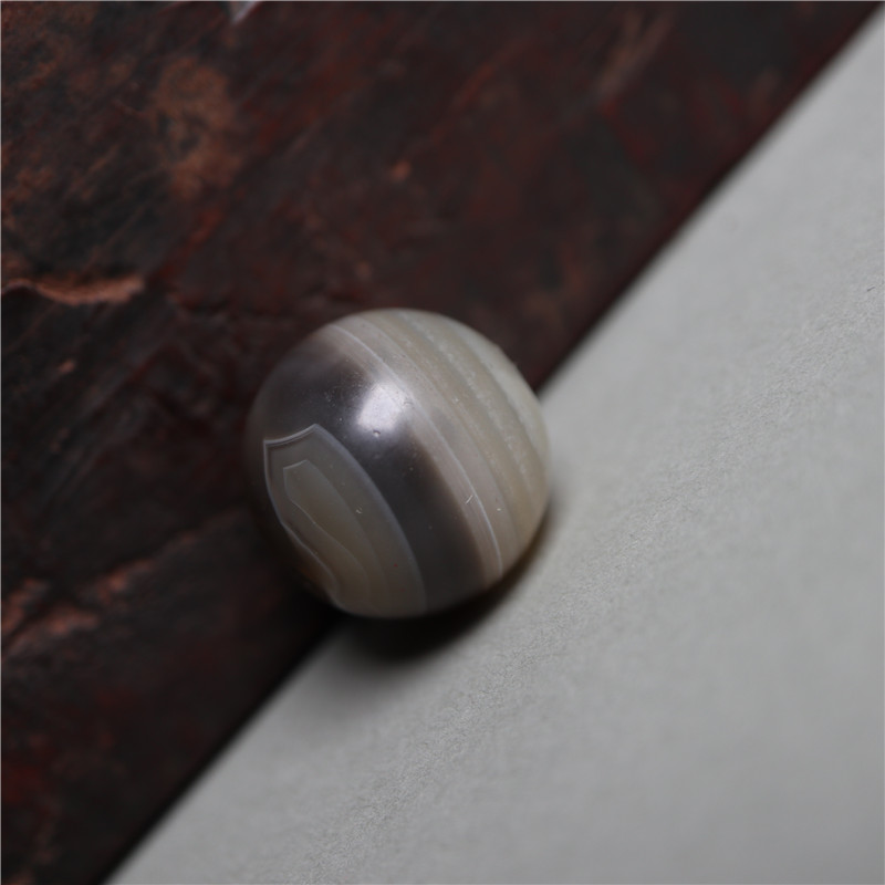 〓包老〓少见精品清代老缠丝玛瑙圆珠配珠一线药师散珠手串文玩珠