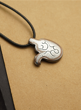 西藏精工铁雕脖挂钺刀配件藏民手工嵌铜铁艺嗡字吊坠光气好