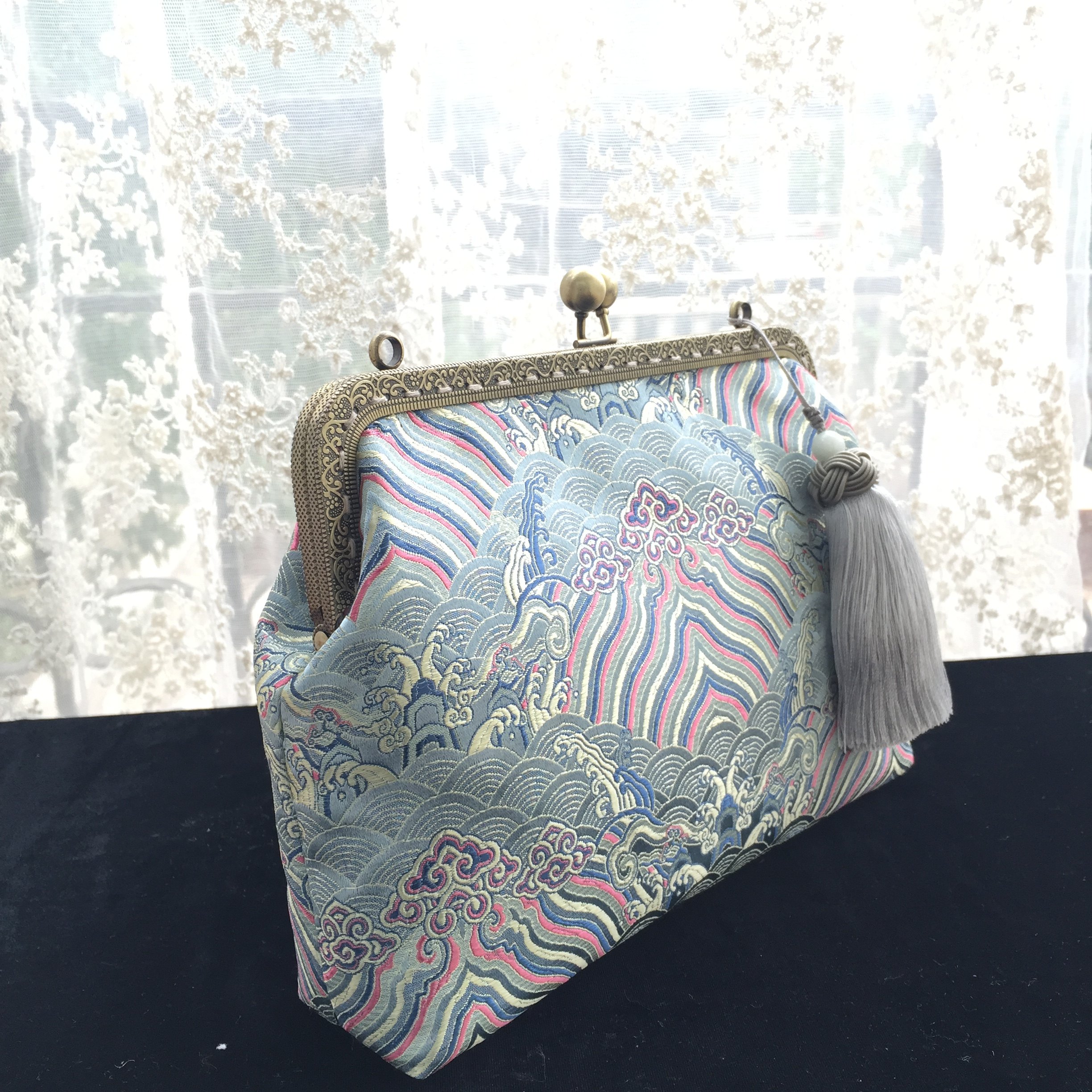 Sea Cliff.manual self-control high-grade Real silk Tapestry classical literature Refinement Cheongsam bag Fringed bag Koujinbaoin the Leather/Lady bags/Men's bag, Ms. bags  category - from Buy2taobao.com to provide professional Taobao agent buy service