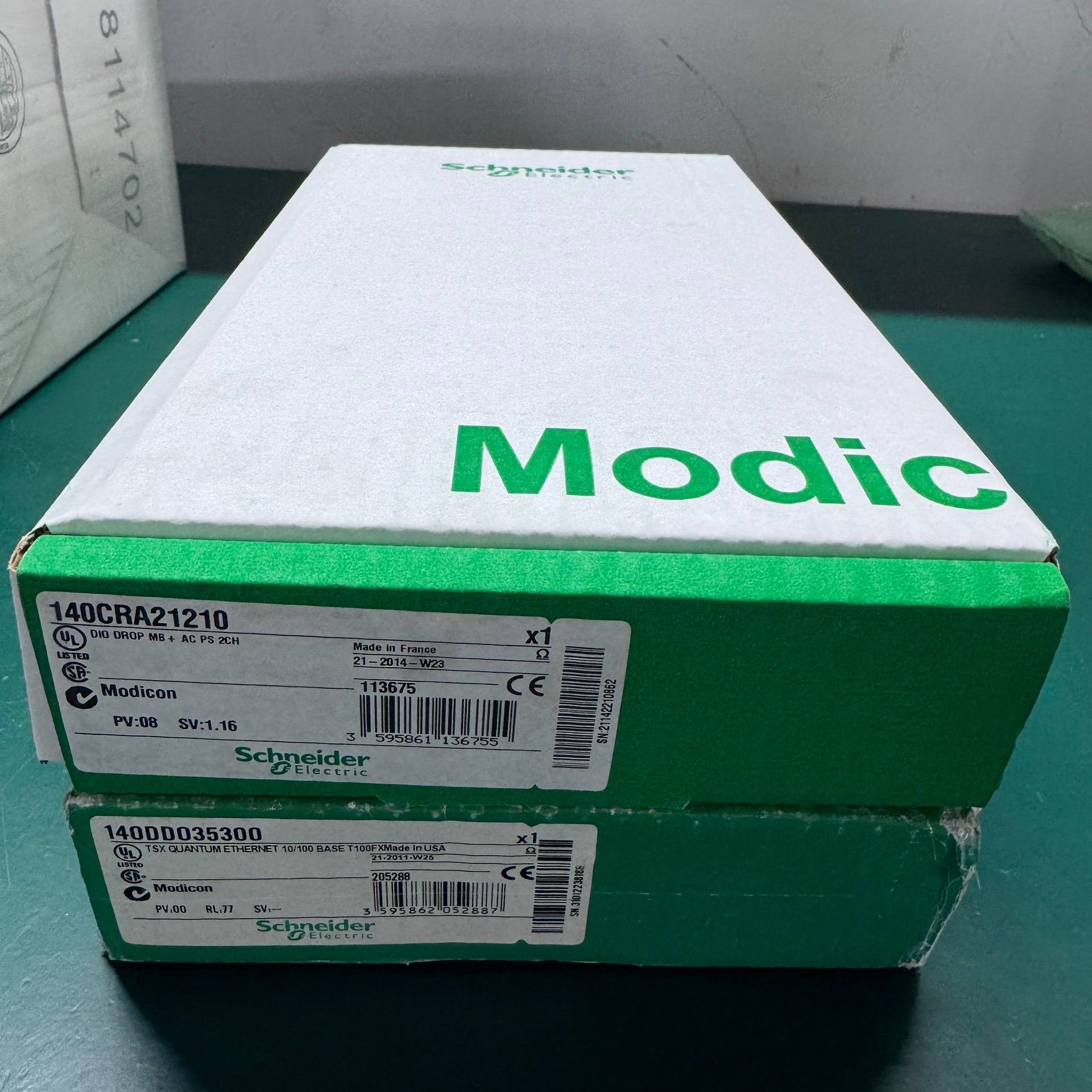 议价-全新原装正品施耐德模块，140DDO35300剩余
