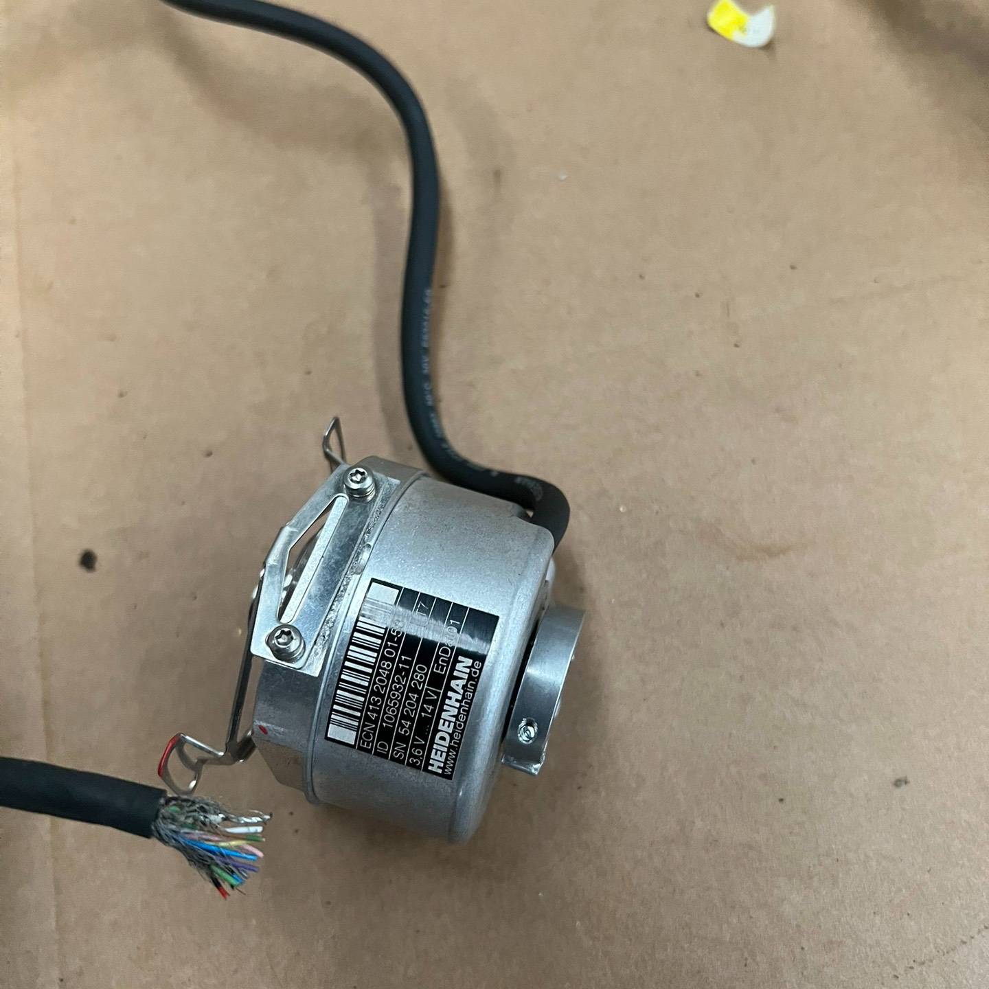 议价-海德汉编码器ECN 413 2048 01-58，拆机品，