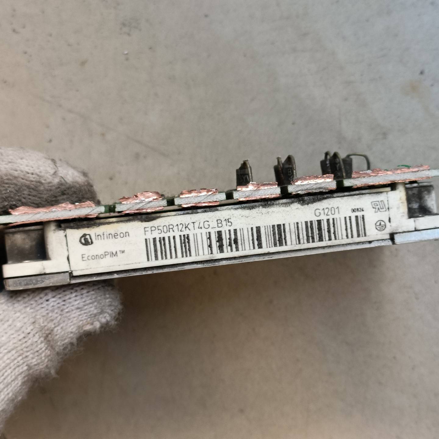 议价-英飞凌模块FP50R12KT4G-B15 图片实拍