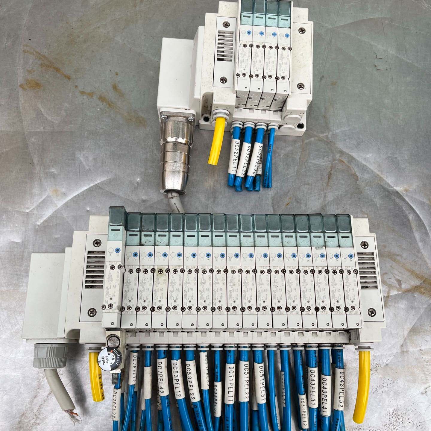 议价-SMC电磁阀SY3100-5U1（21个）成色如图要的