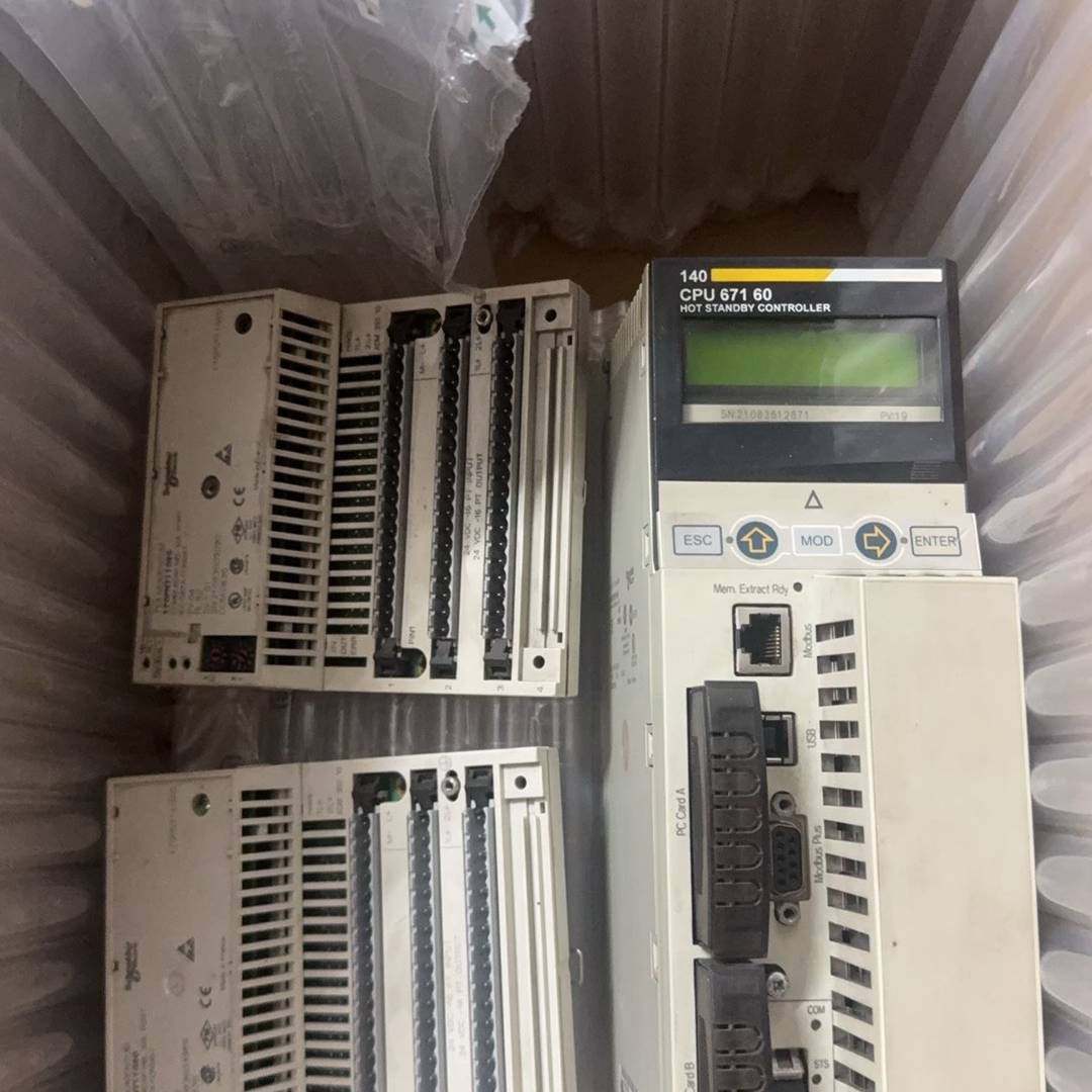 议价-施耐德140CPU67160模块，三个一起出
