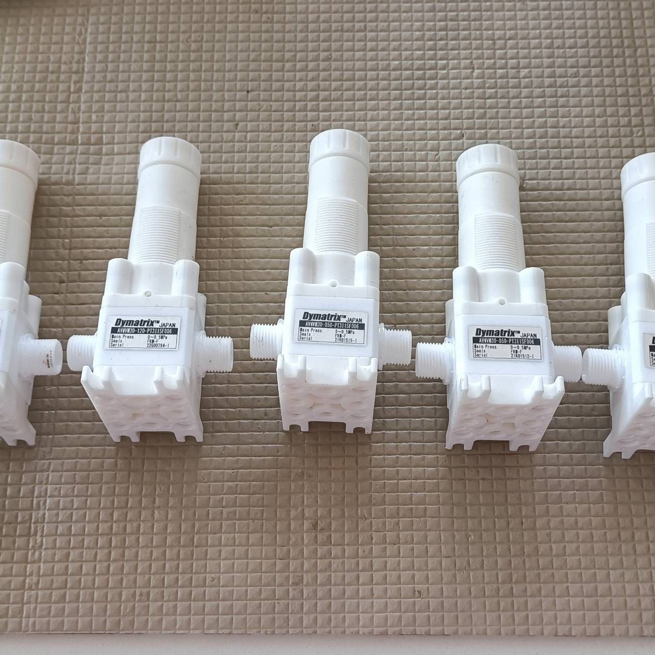 议价-日本原装Dymatrix针阀，两个AVNVM30-120-P
