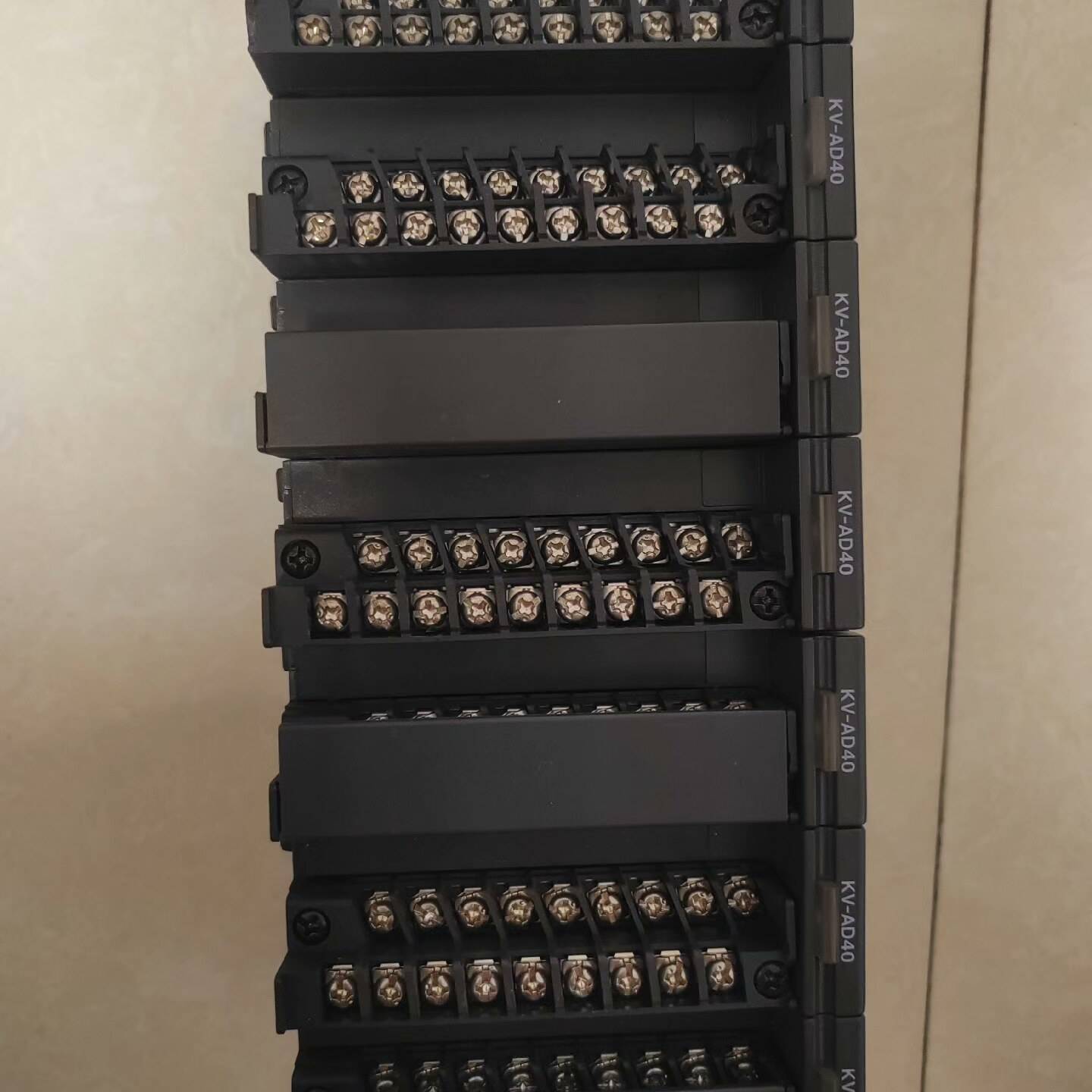 议价-基恩士kv-AD40  功能包好 成色新  现货7台