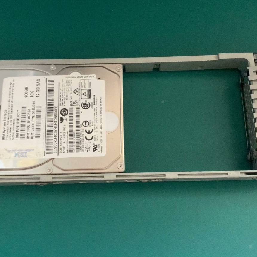 议价-IBM V5000 Gen2 01AC596 900G 10