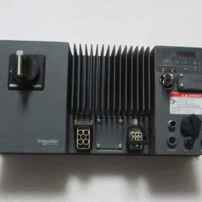 议价-95成新 施耐德 ATV310LU30N4   图为实物图