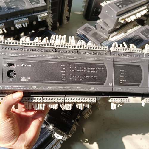 议价-台达PLC，型号DVP60ES200R，配有DVP08XN2
