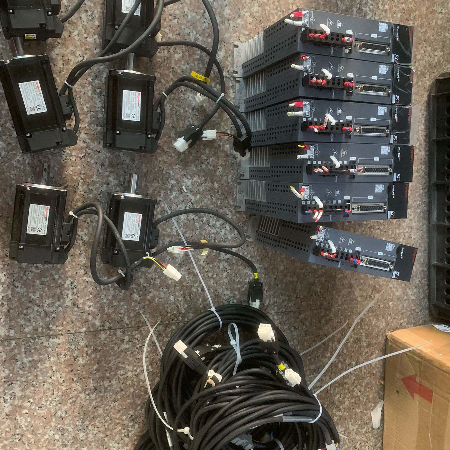 议价-Raynen睿能驱动电机伺服套装RA1E-2R8M电机MC