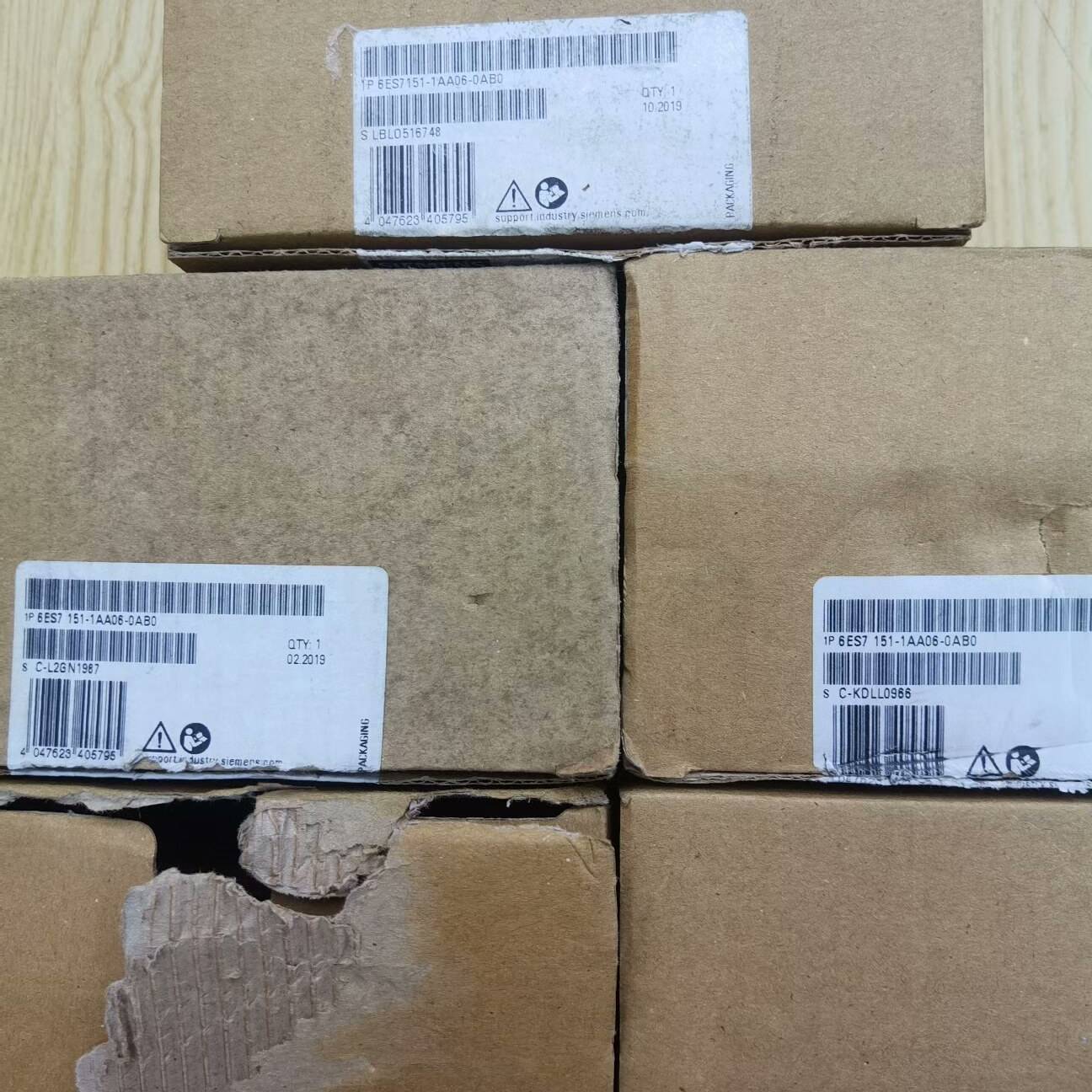 议价-6ES7 151-1AA06-0AB0全新开封