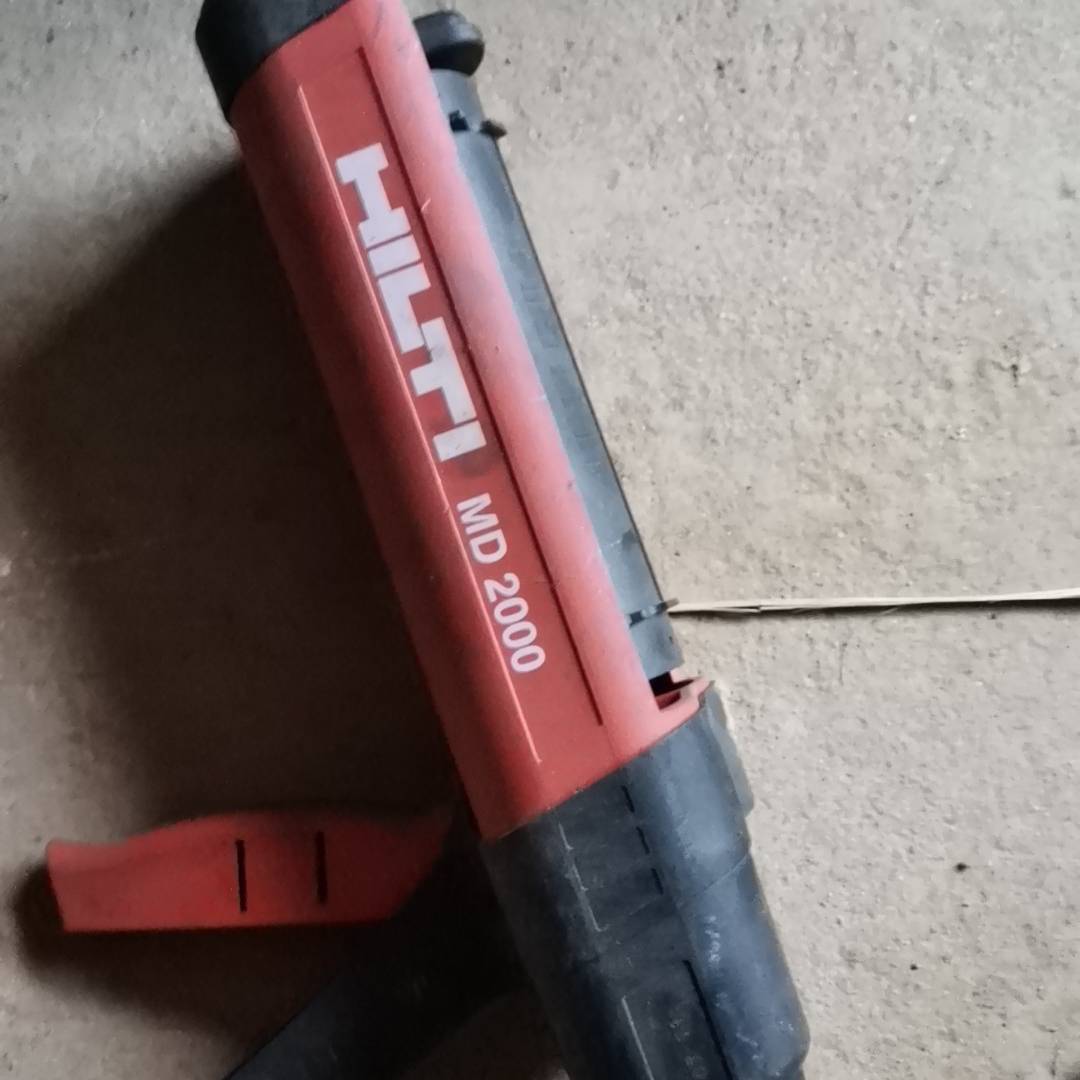 议价-喜利得MD200，植筋胶枪可以正常使用，有