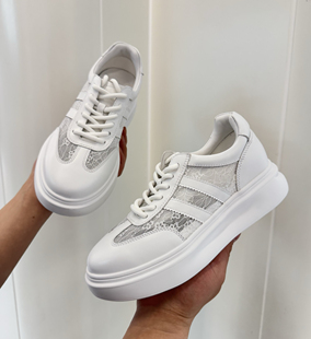 GGCC同款欧货新款时尚真皮板鞋蕾丝网面百搭千金风小白鞋