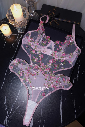 漫游花丛*法式甜美少女感碎花刺绣连体衣超薄透视纯欲性感胸衣