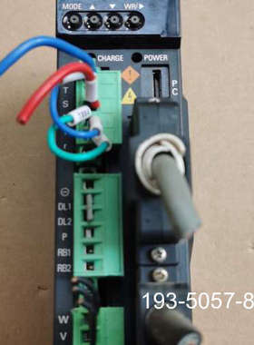 原装正品伺服驱动器 RS1A03AAWXXA3P0S  价格详谈