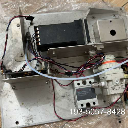 原装正品继电器,调压阀,电源控制表盘当坏件卖价格详谈