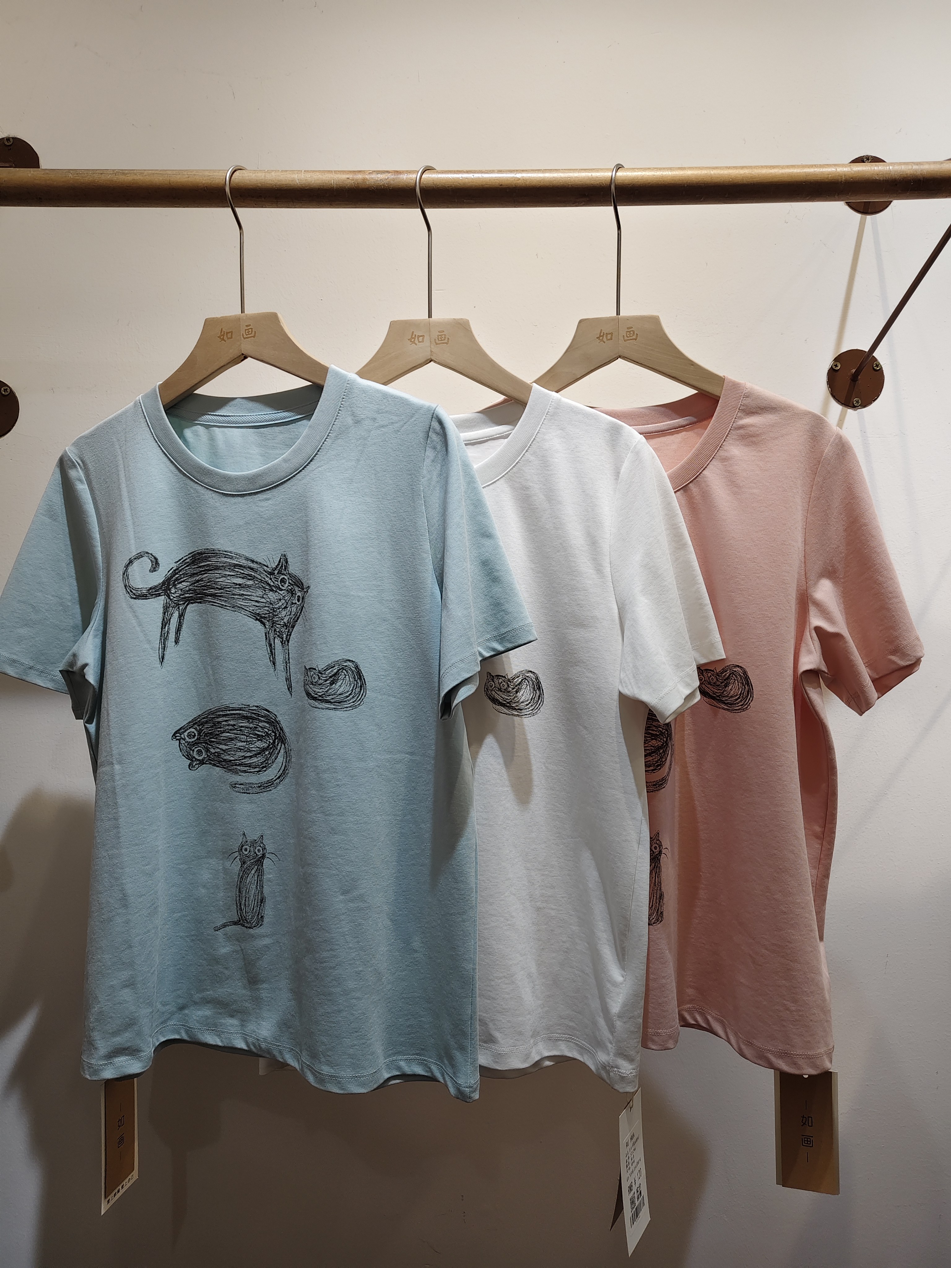 2026夏日系纯棉小众印花短袖原创设计猫咪手绘小直筒显瘦T恤潮范