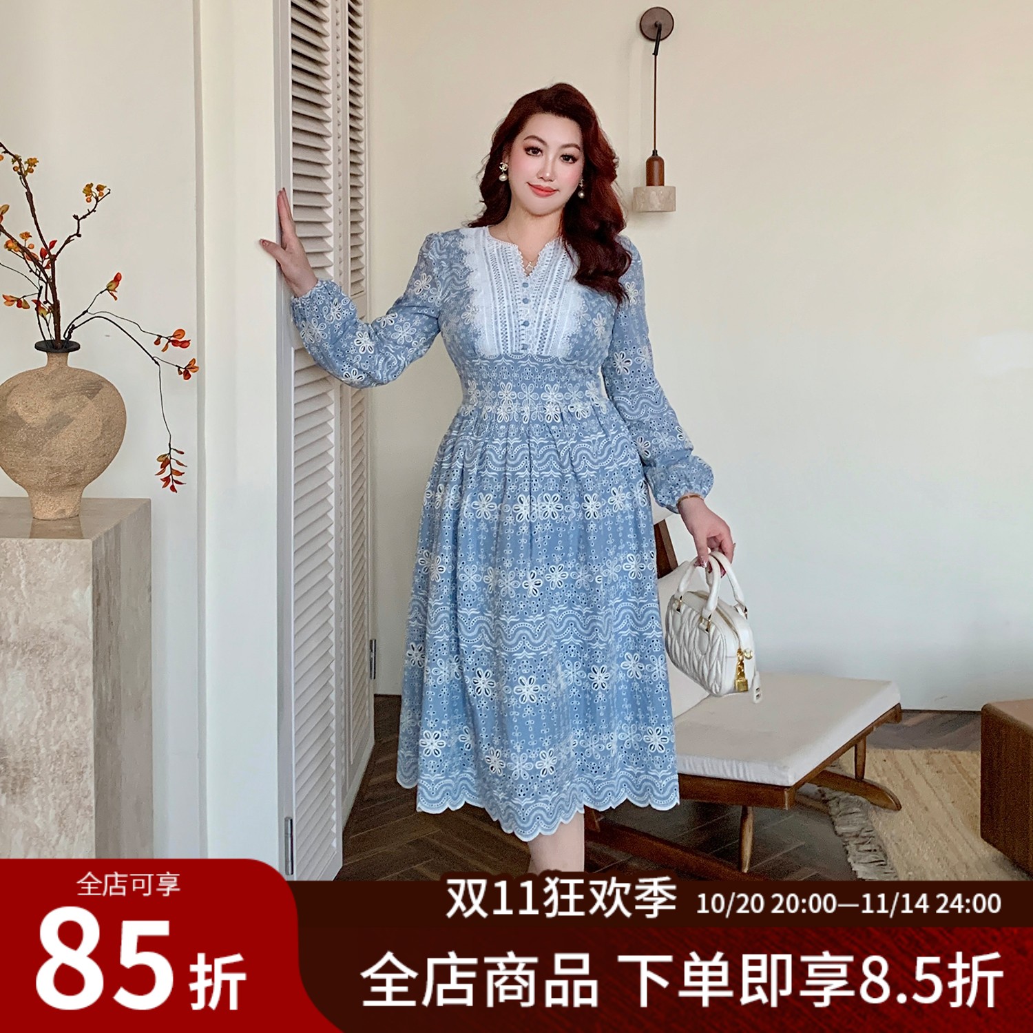 大码女装法式复古镂空刺绣连衣裙