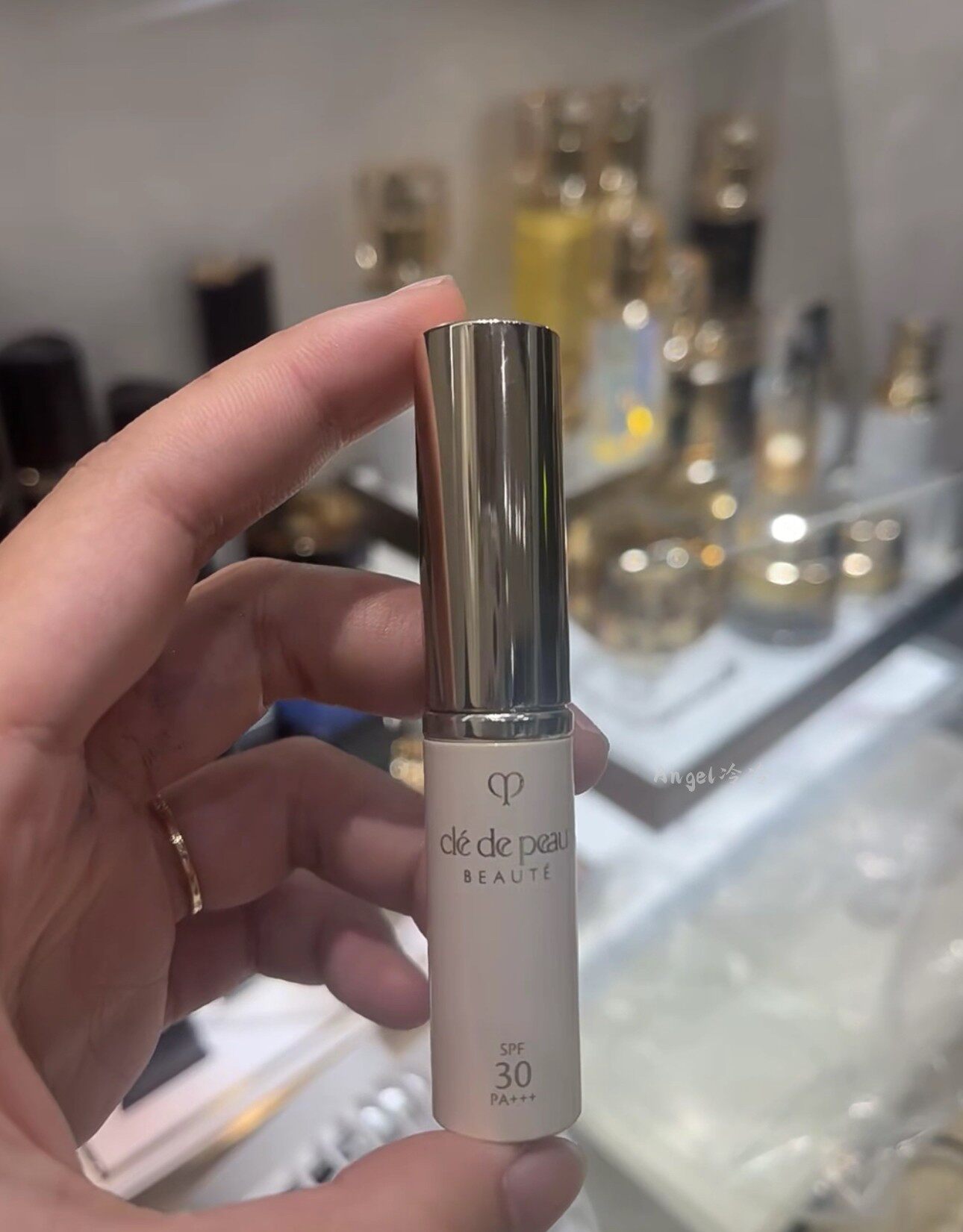 日本 CPB肌肤之钥防晒润唇膏唇部防晒保湿滋润 SPF30 4g新版本土