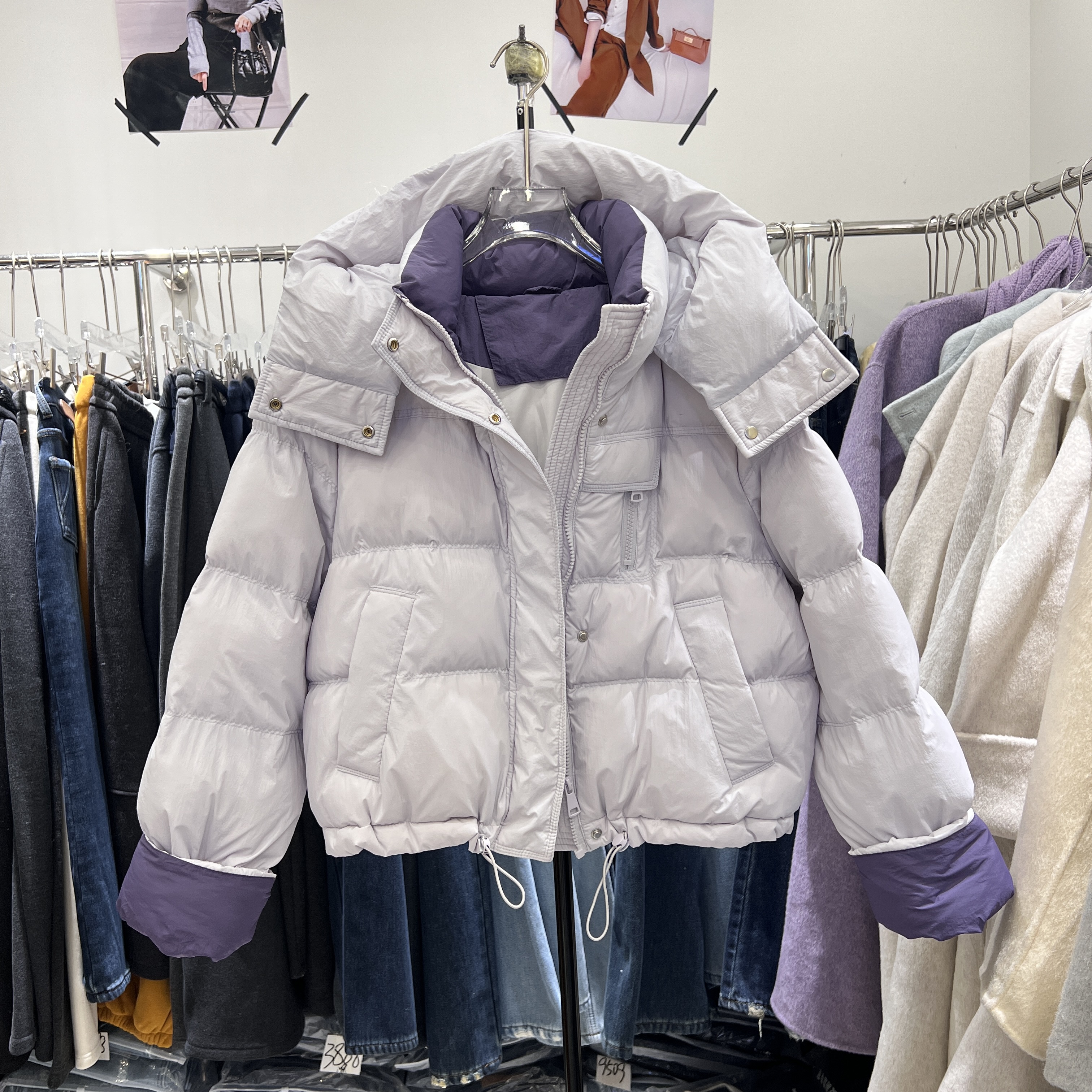 撞色连帽羽绒服女冬季2025新款韩版设计感加厚保暖白鸭绒外套1610