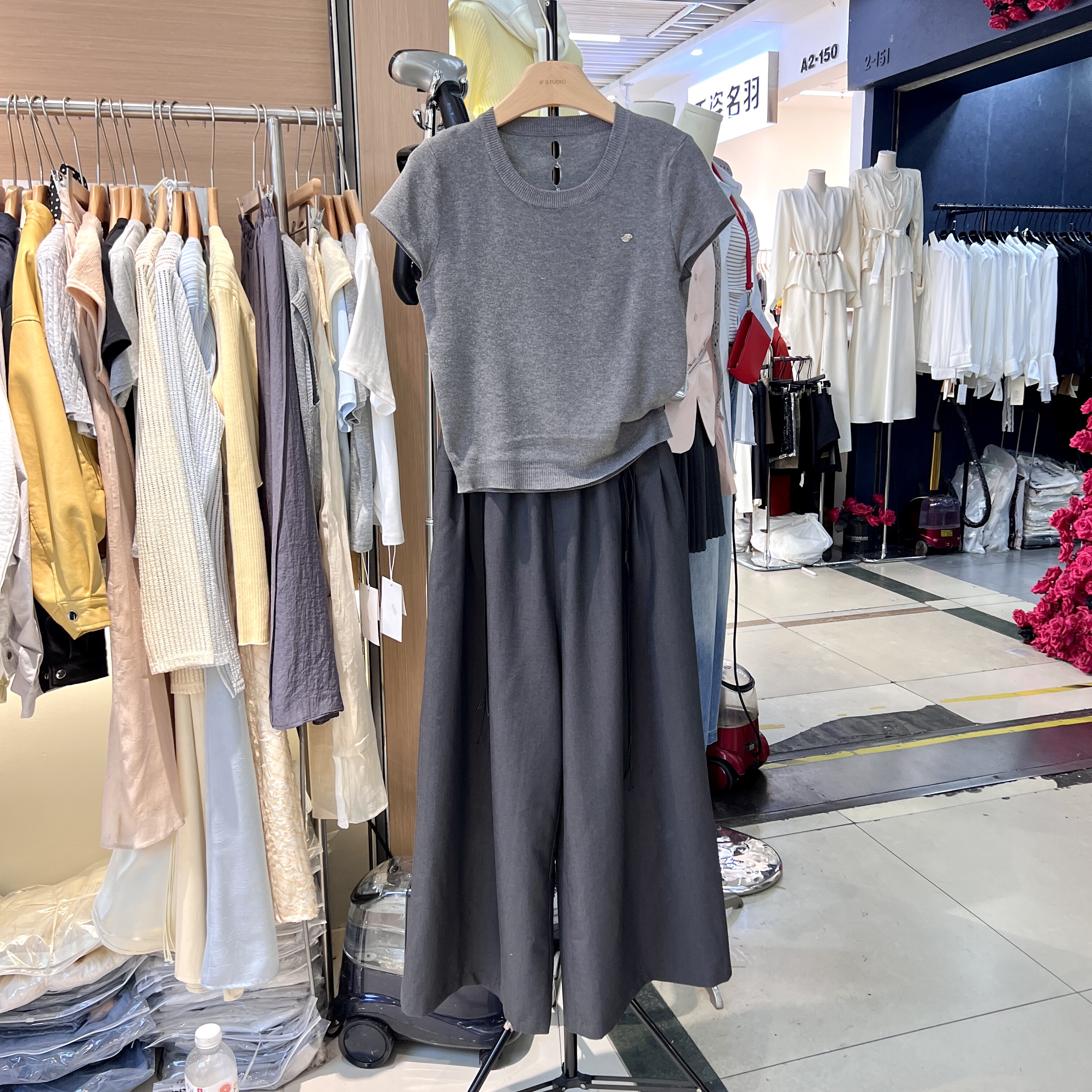 春季针织衫短袖配阔腿裤子女2026初夏季新款绝美穿搭一整两件套装