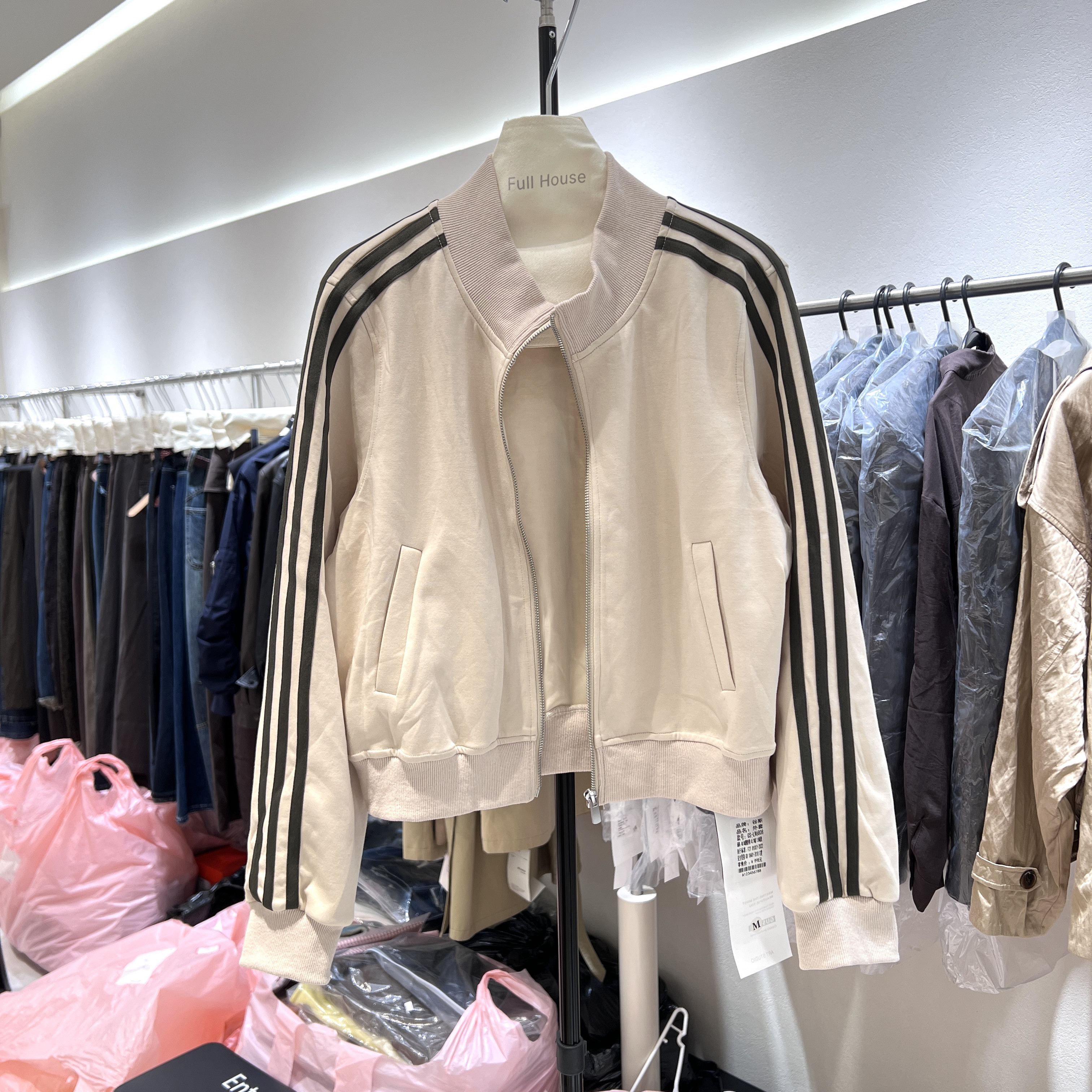 美式棒球服运动风休闲撞色条纹立领短款外套女2026秋显瘦拉链卫衣