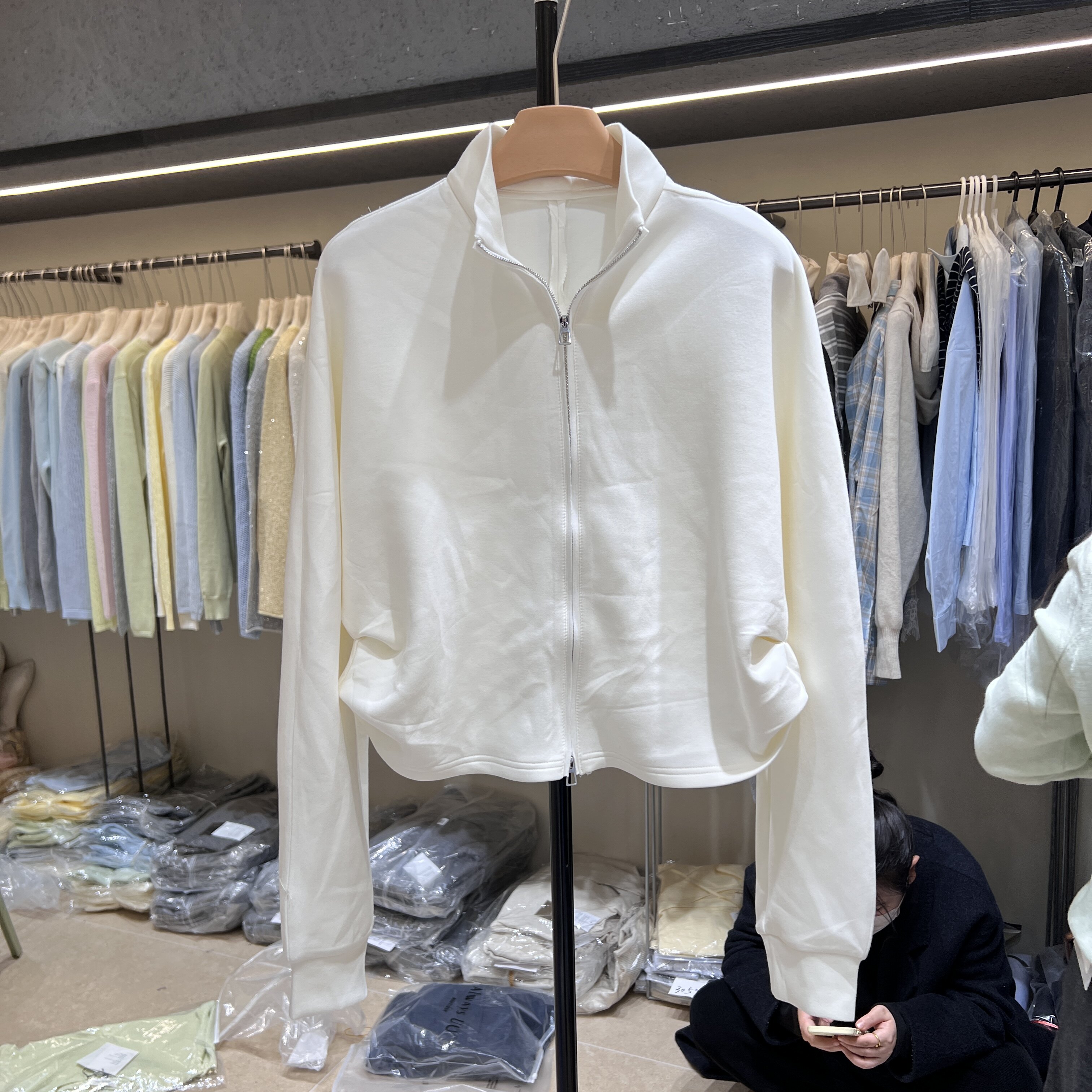 欧货2026春装新款时尚立领拉链卫衣外套女宽松休闲设计感上衣89