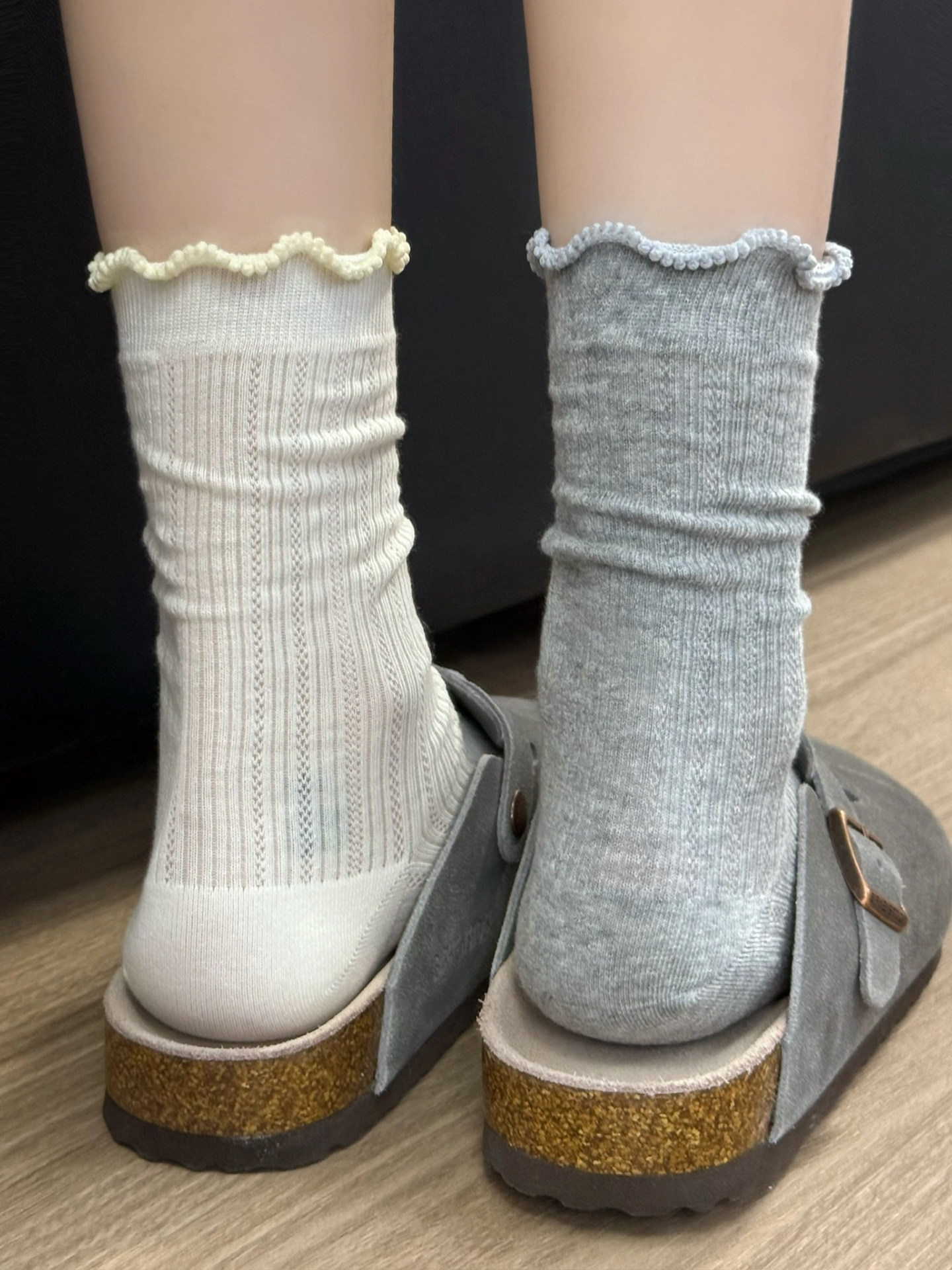 好高级好甜~镂空网眼真的又透又舒服~花边网眼纯色中长堆堆女百搭