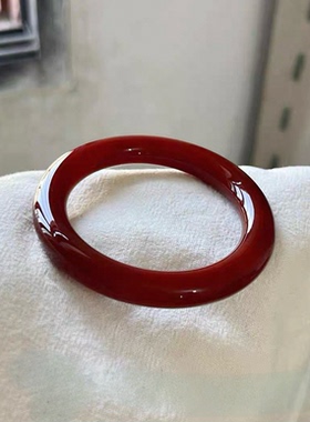 天然玛瑙手镯红色玉髓手镯女圆条中国红玉髓玉镯高级感镯子送礼物