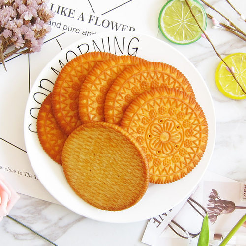 福旗梅花三弄饼干代餐早餐奶香口味酥性饼干休闲零食10斤整箱批