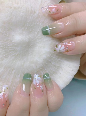 假指甲贴片可拆卸指甲贴绿色腮红山茶花朵美甲片成品显白穿戴