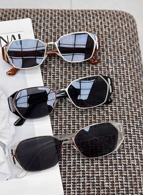 2025新款方框高级感显瘦墨镜女日系欧美辣妹黑色遮阳太阳镜男