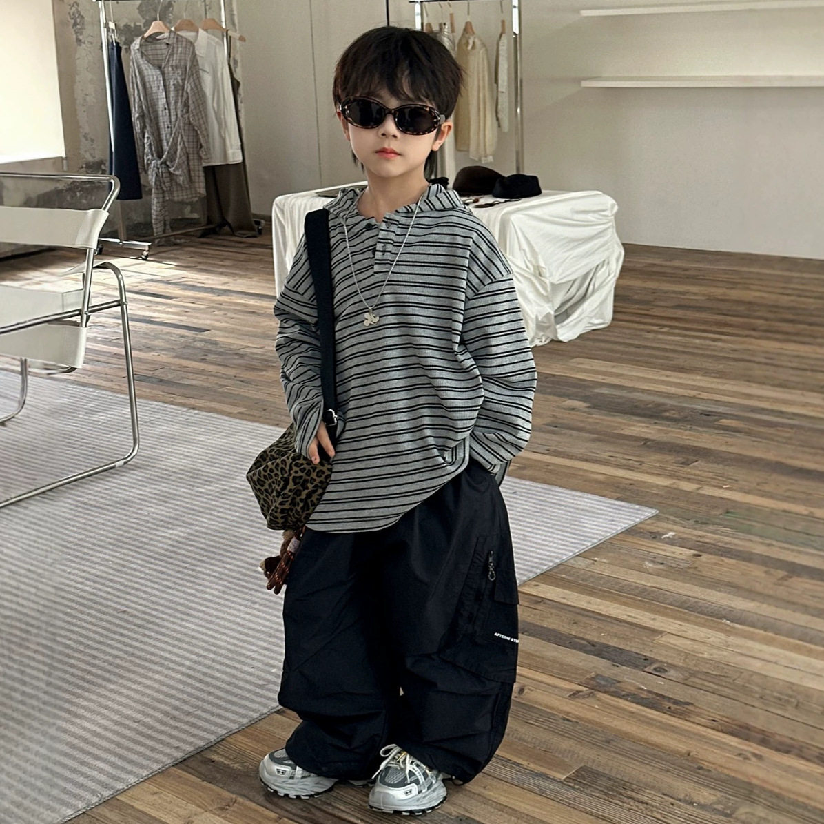 小杰家2026秋季新款男童条纹开门襟连帽长袖T恤可爱犀牛角上衣潮