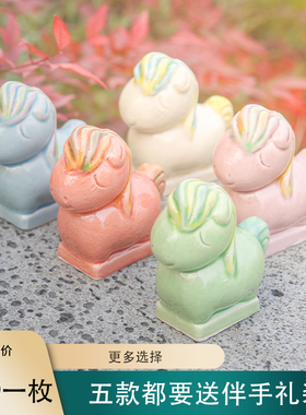 2026年马年新洛阳唐三彩小马旅游伴手礼博物馆西安摆件手办陶瓷粉