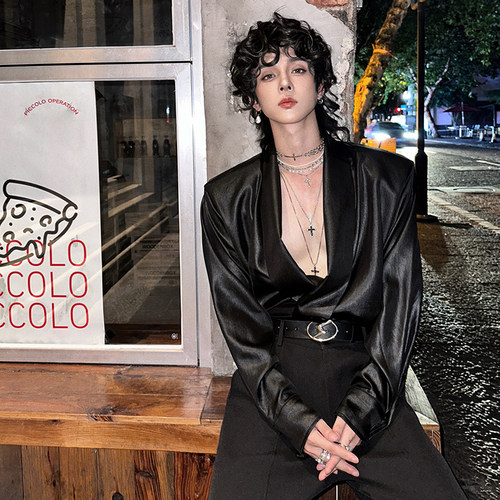 杨一帆潮牌韩版大v领长袖皮衬衫