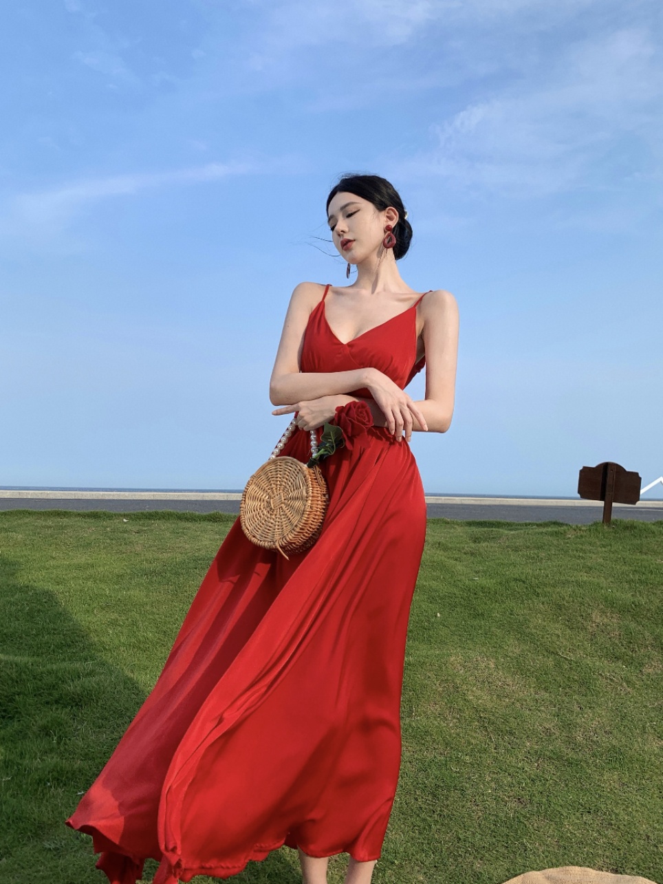 SOLENELARA海边度假沙滩裙波西米亚长裙红色性感简约开叉吊带露背