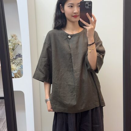 【羽翎】夏季新款亚麻贝壳扣圆领短袖女士衬衫 7043