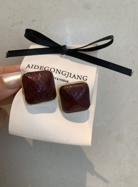 Atelier Koa日本手工制作方形几何暗纹豹纹酒红色复古度假风耳环