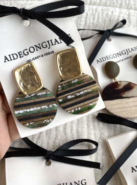 Atelier Koa 日本手作木质滴胶圆形金属度假海边耳环