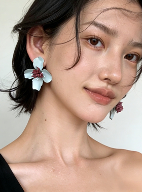 Atelier Koa 植物 手工撞色花朵夸张日本耳环