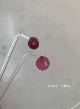 Atelier Koa 植物 超美显白贝壳透明紫红色耳钉