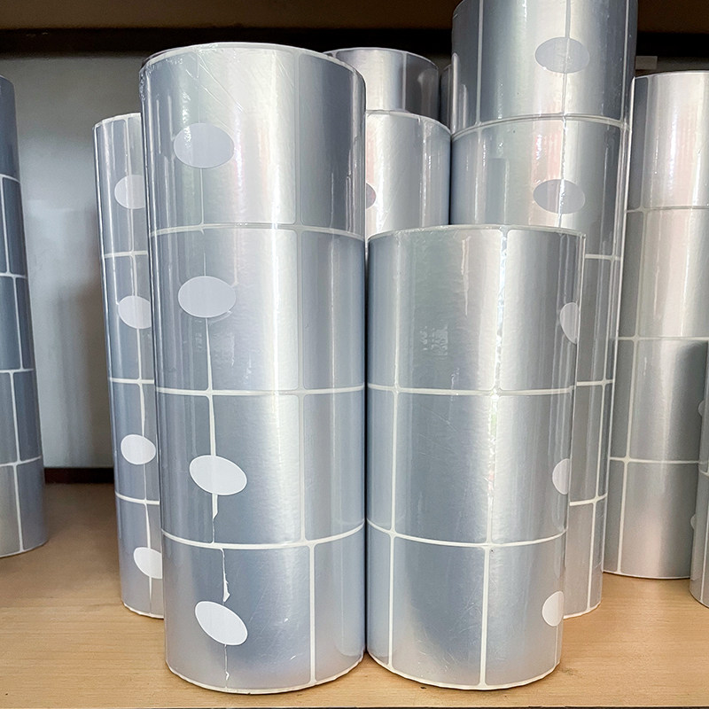 맞춤형 실버 라벨 용지 프린터 크기 의류 매트 실버 라벨 애완 동물 스티커 여러 크기 자체 접착