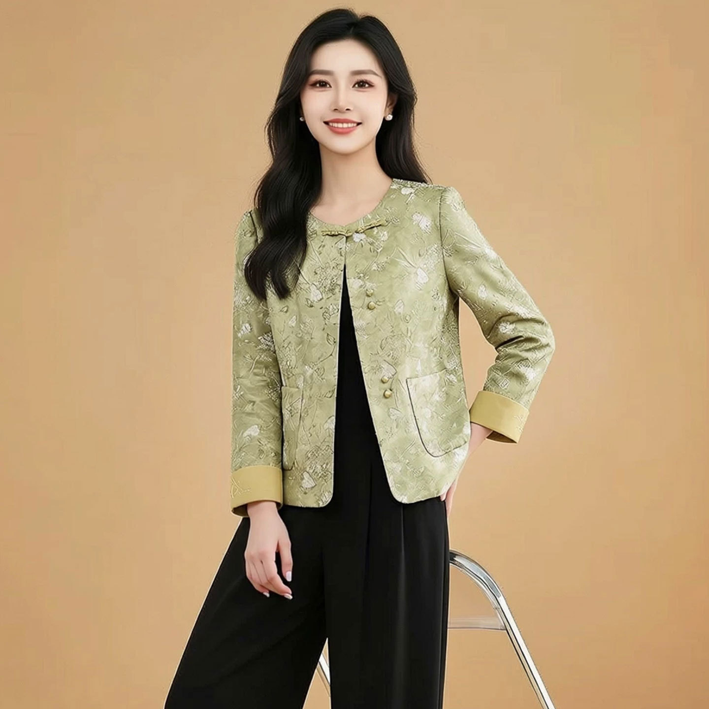 50多岁妈妈春装外套端庄大气中青年女款春秋国风中式刺绣上衣短款