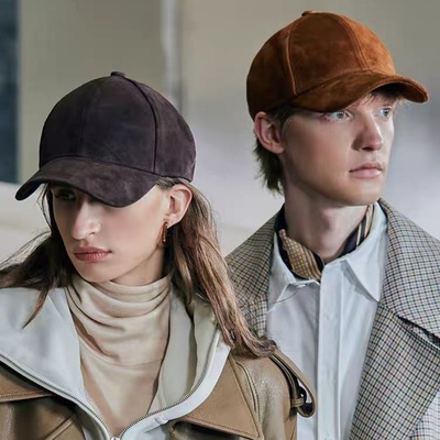 新款真皮帽子秋冬季鸭舌帽男士女士棒球帽羊皮翻毛皮保暖复古时尚