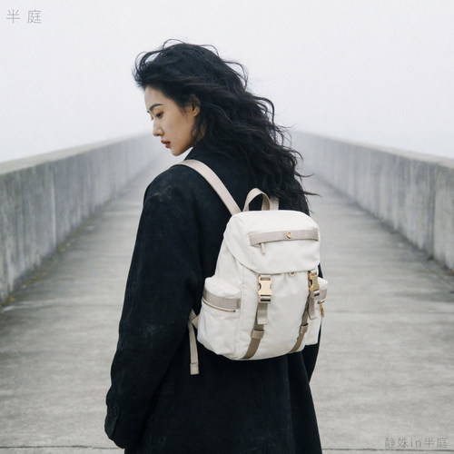 半庭·雾芽长风 | lululemon 露露乐蒙 男女双肩背包 14L LU9DNMS